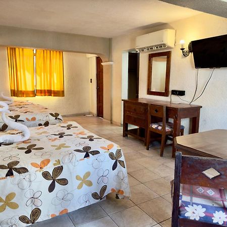 Hotel Hacienda Maria Eugenia アカプルコ エクステリア 写真