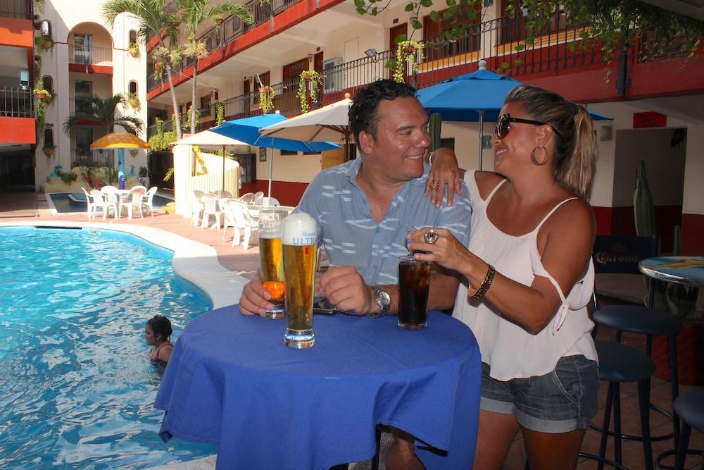 Hotel Hacienda Maria Eugenia アカプルコ エクステリア 写真