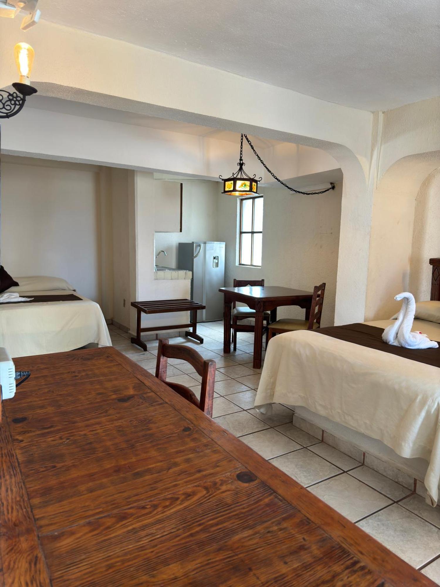 Hotel Hacienda Maria Eugenia アカプルコ エクステリア 写真