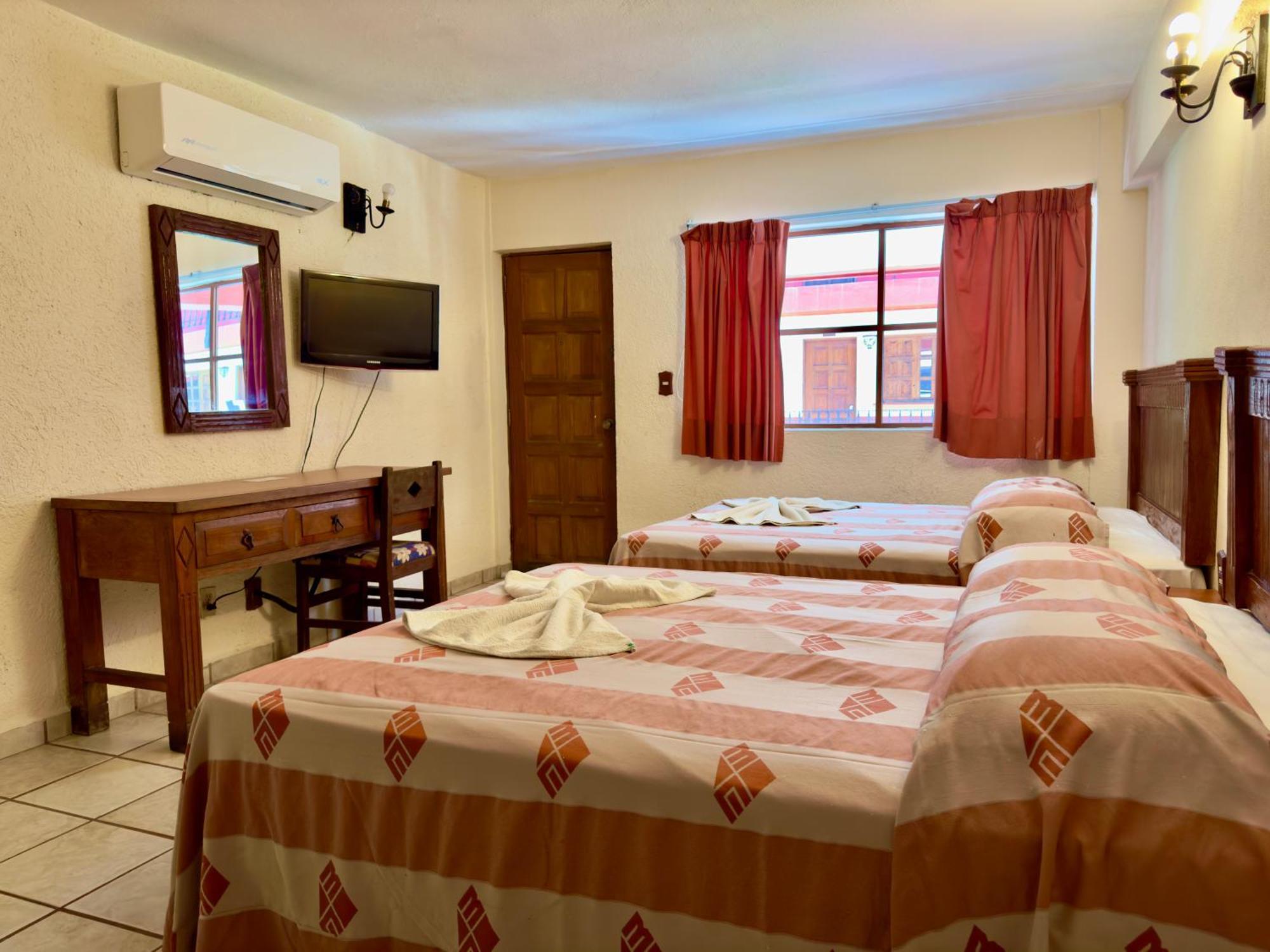 Hotel Hacienda Maria Eugenia アカプルコ エクステリア 写真