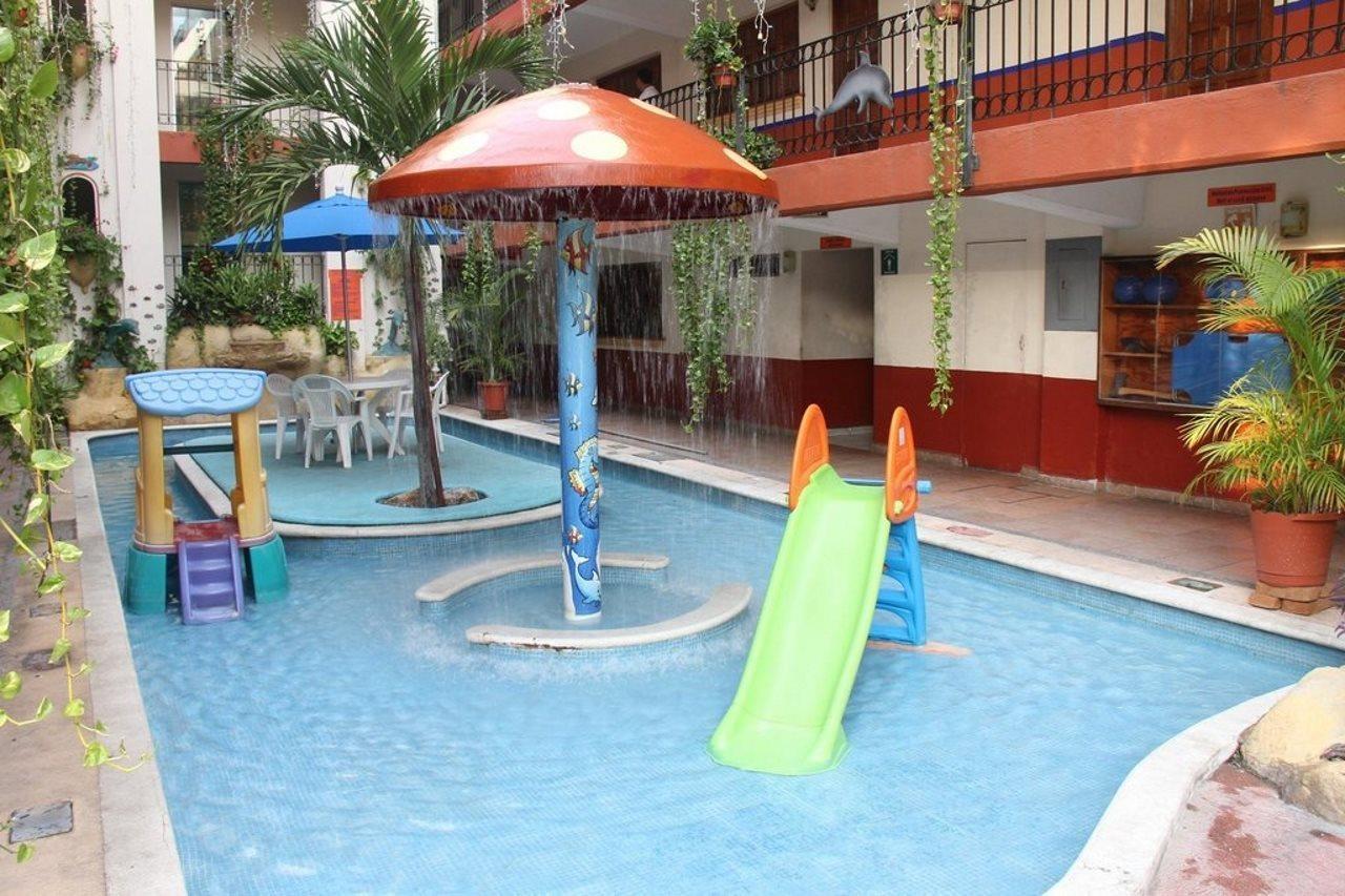 Hotel Hacienda Maria Eugenia アカプルコ エクステリア 写真