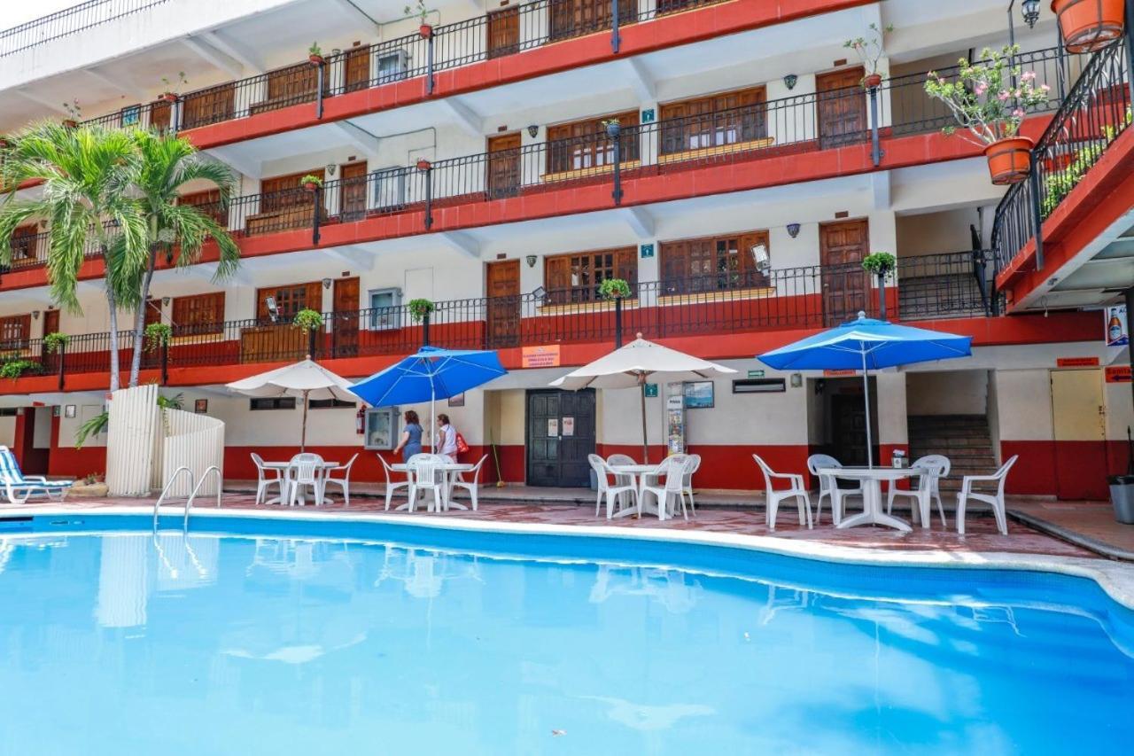 Hotel Hacienda Maria Eugenia アカプルコ エクステリア 写真